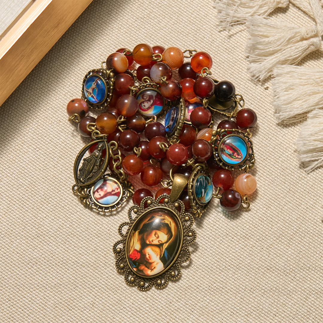 Chapelet en perles d'agate brune onirique, orné de la Vierge Marie et de symboles de saints, Christianartworkshop - image 6