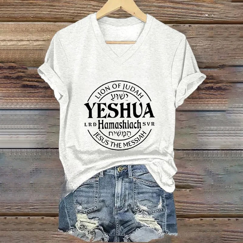 T-shirt décontracté à col en V imprimé Lion de Juda Yeshua pour femme de Christianartworkshop - Blanc - 4XL - image 2