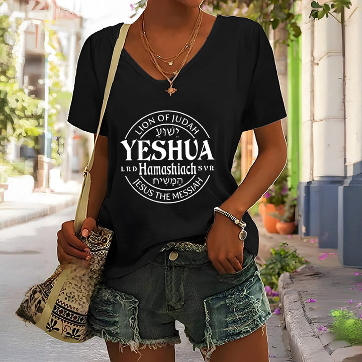 T-shirt décontracté à col en V imprimé Lion de Juda Yeshua pour femme de Christianartworkshop - image 1