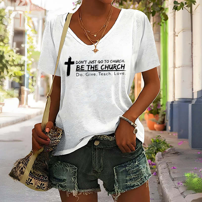 Christianartworkshop T-shirt décontracté à col en V pour femmes « Ne vous contentez pas d'aller à l'église, soyez l'Église » - image 1