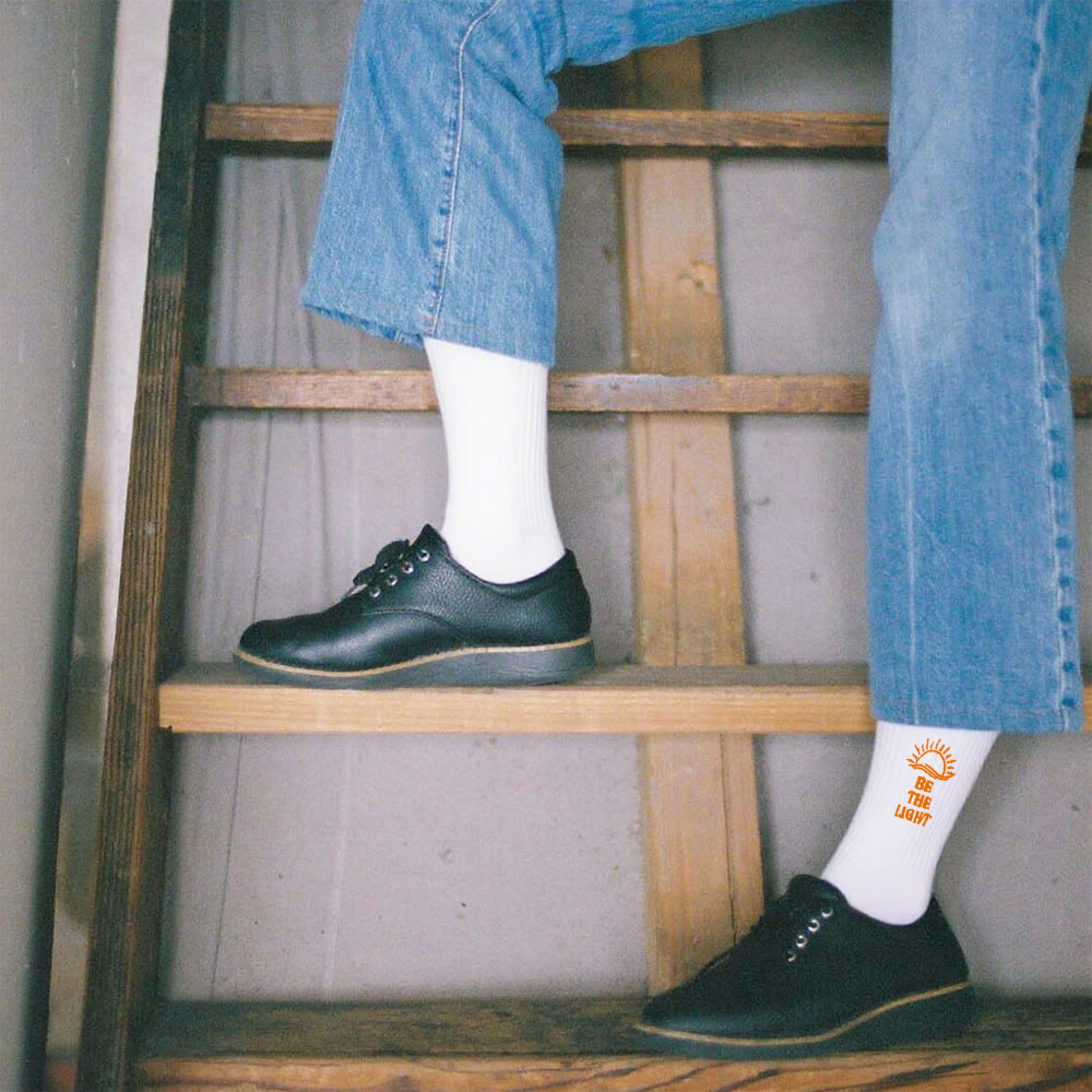 Christianartworkshop Brillez de mille feux avec les chaussettes Glimmering Sea Horizon : rayonnez d'esprit - image 1