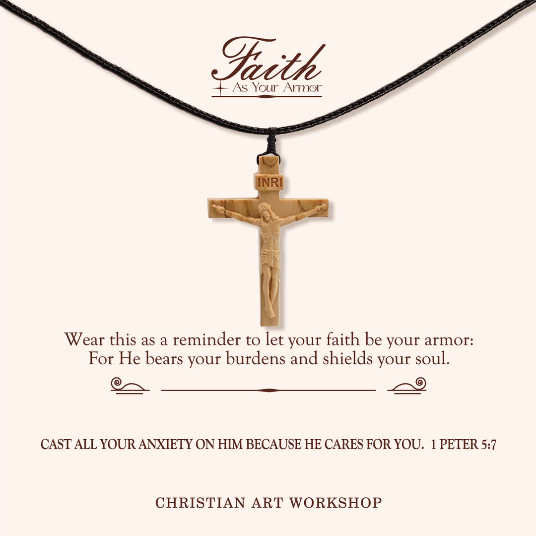 Christianartworkshop LA FOI COMME ARMURE : Collier en bois avec crucifix de Jésus - LA FOI COMME ARMURE - Lumière - image 0