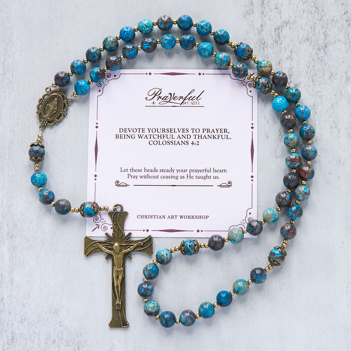 Christianartworkshop Jésus est le don : Chapelet fait main en perles à motif bleu et en pierre de larimar authentique - FOI PRIÉE - image 2