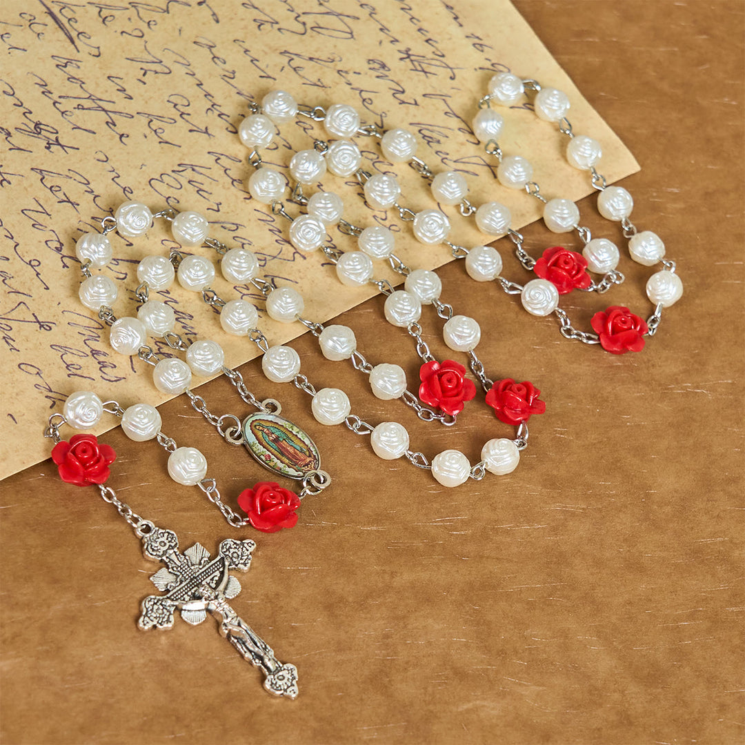 Christianartworkshop Chapelet élégant en perles de roses blanches et rouges avec crucifix de bénédiction et Notre-Dame - image 3
