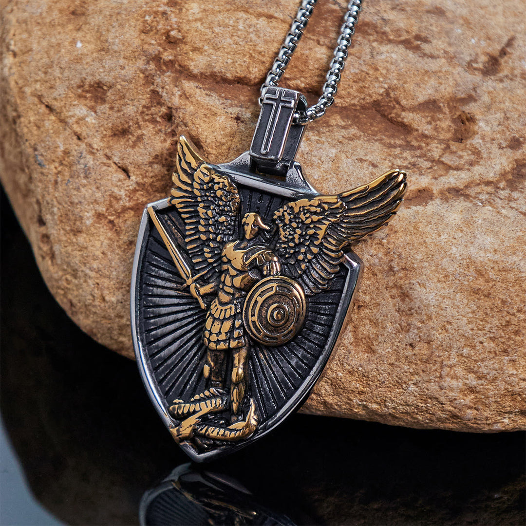 Christianartworkshop Collier pendentif vintage en acier inoxydable représentant l'archange Saint Michel. - Doré - image 0