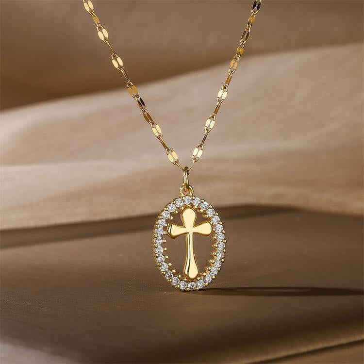 Christianartworkshop Collier croix ovale élégant avec halo de cristal : un précieux cadeau de foi - Croix - image 0