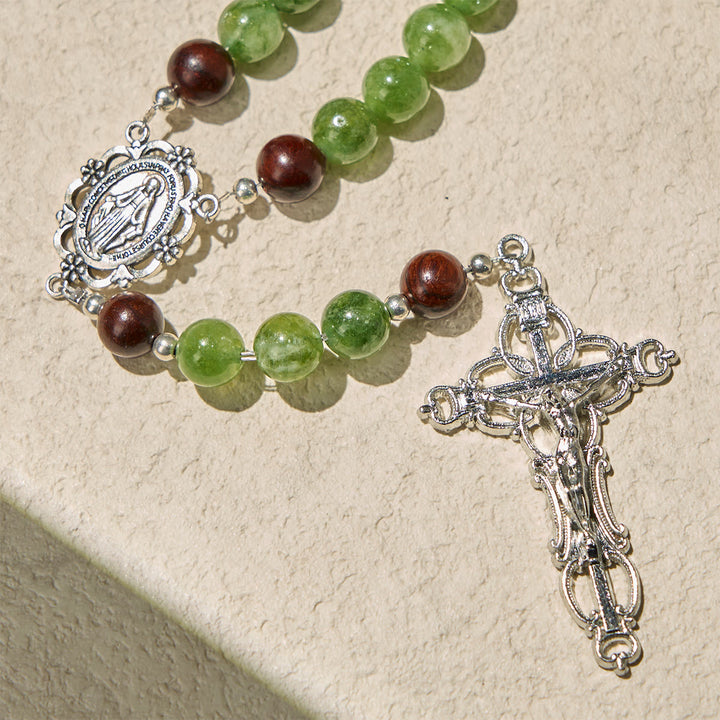 Chapelet en perles de raisin vertes et violettes inspiré par le Christ, la Vraie Vigne, de Christianartworkshop - image 7