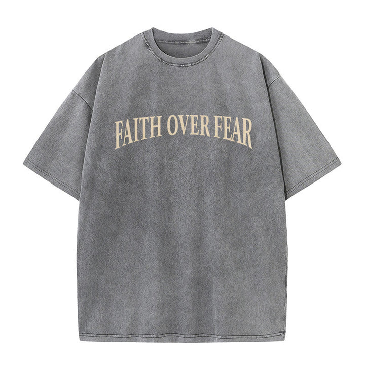 T-shirt unisexe délavé Christianartworkshop « La foi plutôt que la peur » avec croix d'épines - image 1