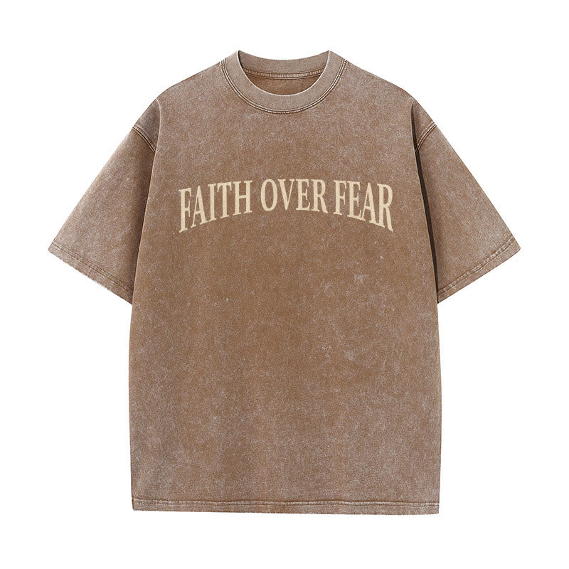 T-shirt unisexe délavé Christianartworkshop « La foi plutôt que la peur » avec croix d'épines - image 15