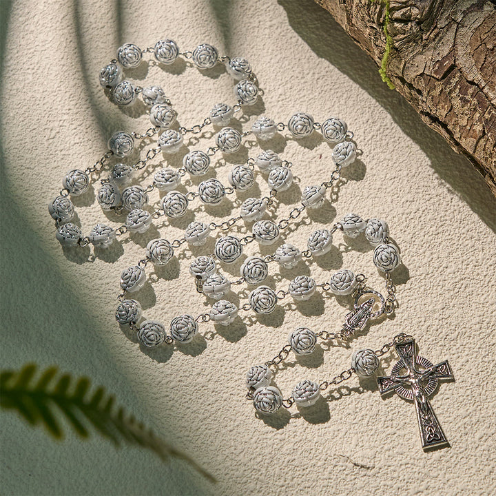 Christianartworkshop Chapelet et bracelets de dévotion en perles de rose blanche délicates avec la Vierge Marie - Chapelet - image 0