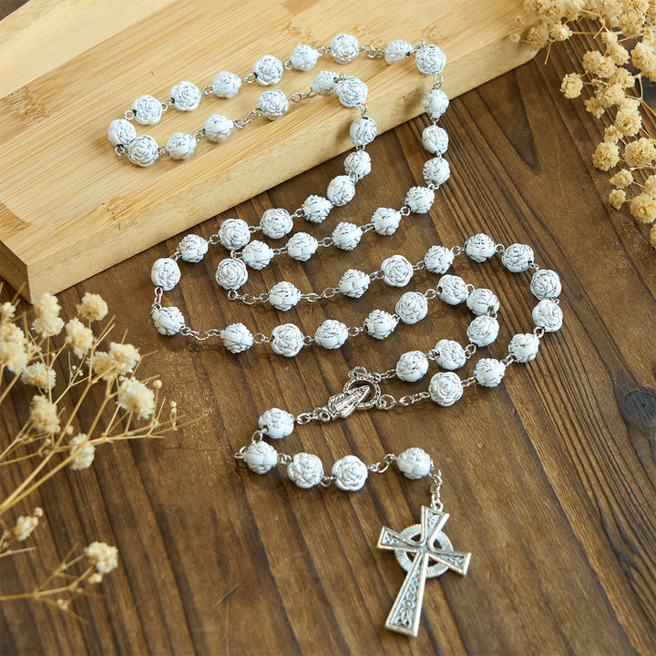 Christianartworkshop Chapelet et bracelets de dévotion en perles de rose blanche délicates avec la Vierge Marie - image 2
