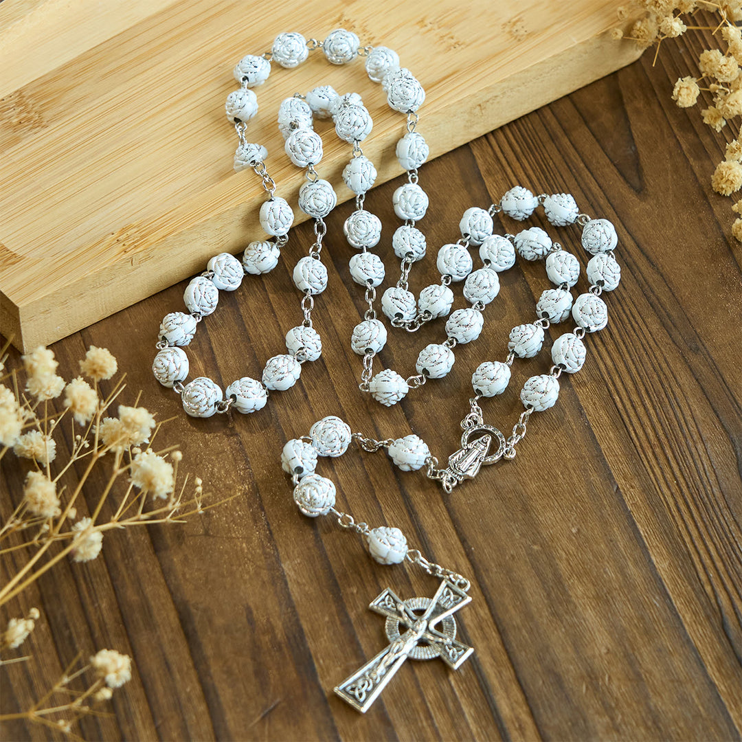 Christianartworkshop Chapelet et bracelets de dévotion en perles de rose blanche délicates avec la Vierge Marie - image 3