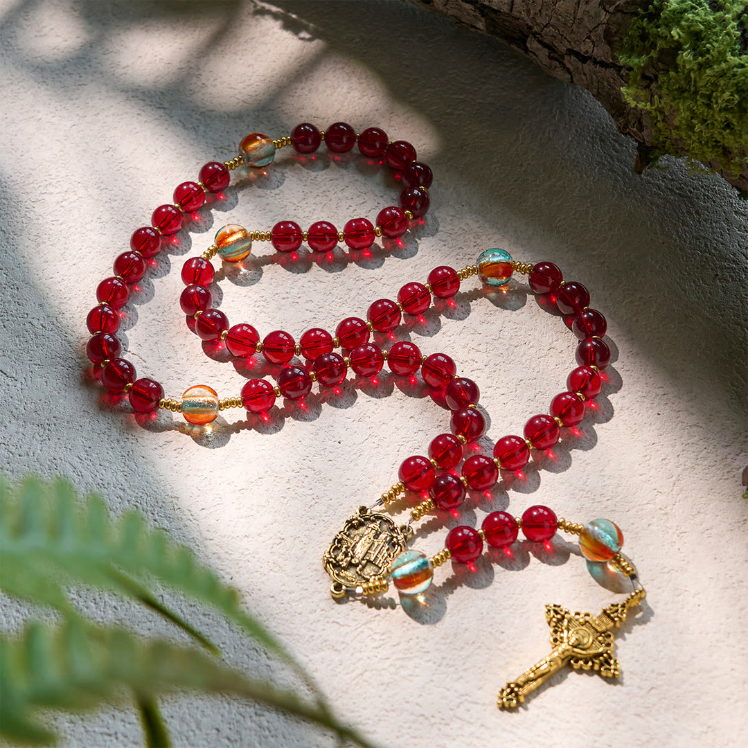Christianartworkshop Chapelet Notre-Dame de Fatima avec perles rouge vin et arc-en-ciel scintillantes. - image 4