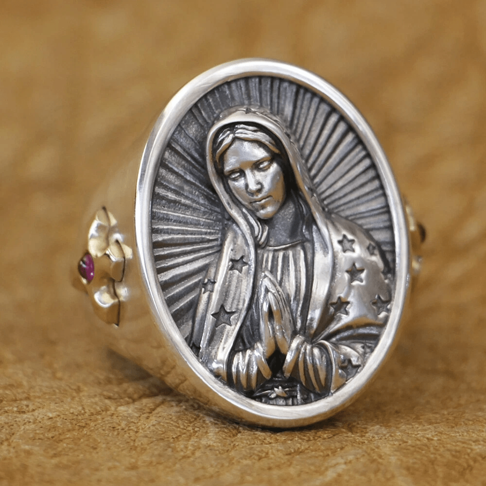 Bague ovale Vierge Marie en argent 925, signée Christianartworkshop. Protection divine et prière. - image 1