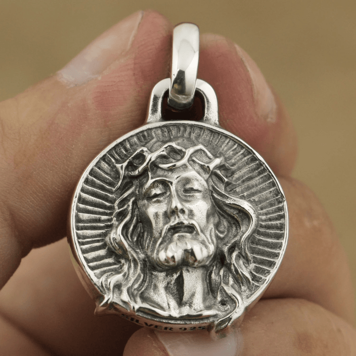 Collier sacré en argent sterling 925 représentant la couronne d'épines de Jésus, créé par Christianartworkshop. - image 4