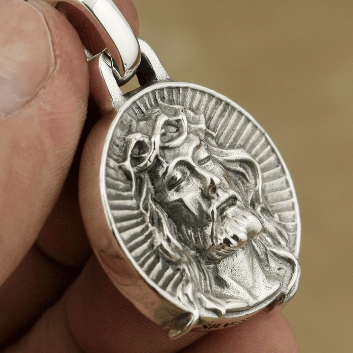 Collier sacré en argent sterling 925 représentant la couronne d'épines de Jésus, créé par Christianartworkshop. - image 5