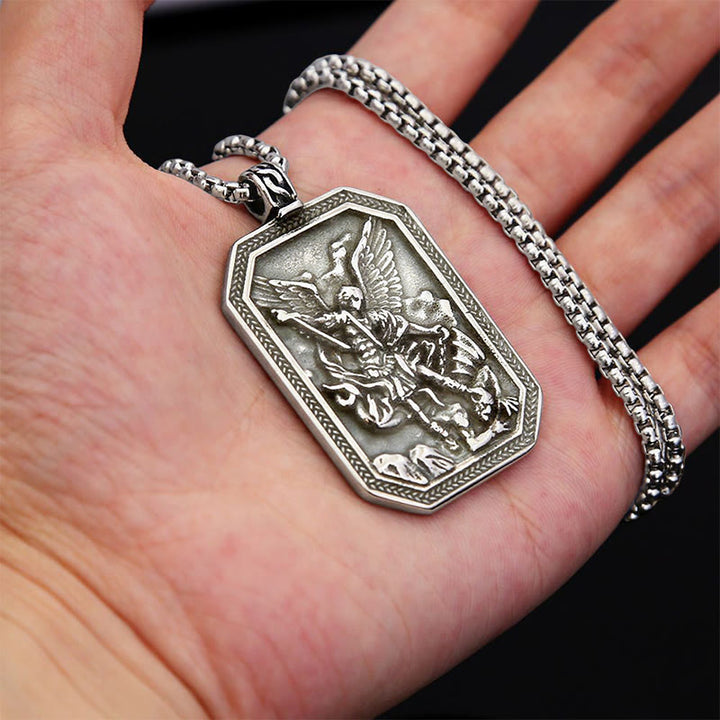 Christianartworkshop Collier pendentif classique en acier inoxydable avec Saint Michel Archange, symbole de protection. - image 16
