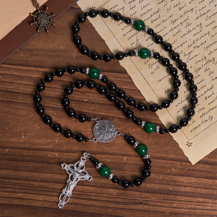 Christianartworkshop FOI PRIÉE : Chapelet fait main en obsidienne et jade, orné d'un crucifix et de perles de 8 mm, avec croix et pendentif Saint Benoît. - image 5