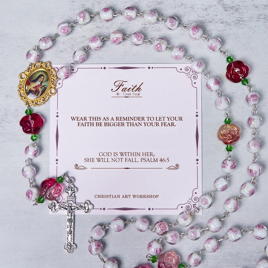 Christianartworkshop FOI PRIÈRE : Chapelet élégant fait main en rose et ivoire avec carte cadeau - LA FOI PLUTÔT QUE LA PEUR - image 3