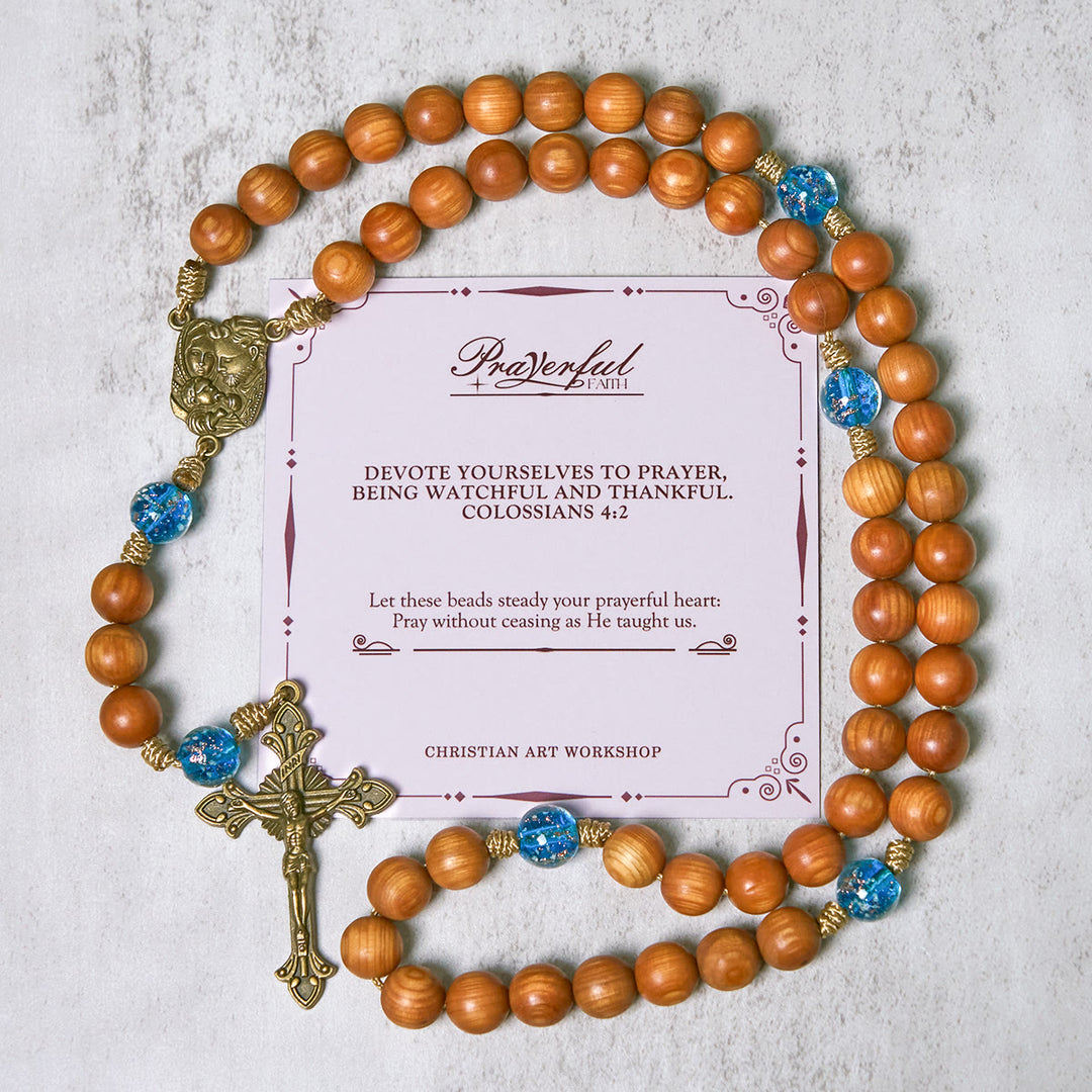 Christianartworkshop FOI PRIÉE : Chapelet rustique marron et bleu océan avec la Sainte Famille - FOI PRIÉE - image 0