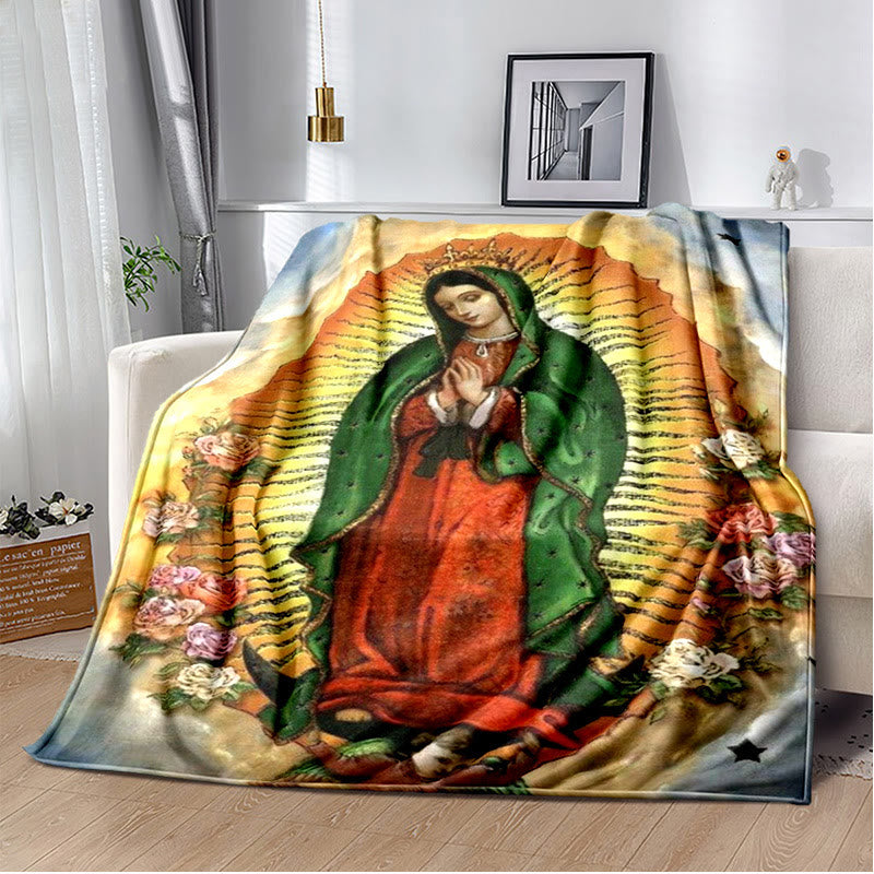 Christianartworkshop Couverture en flanelle colorée Notre-Dame de Guadalupe : Douceur et réconfort pour la chambre et le canapé - B - 264 x 228 cm - image 1