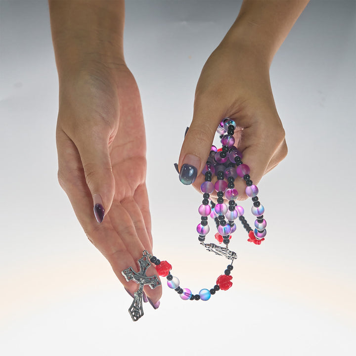 Christianartworkshop Chapelet mystique en perles violettes et bleues givrées, orné de roses rouges et d'une médaille miraculeuse bénie - image 1