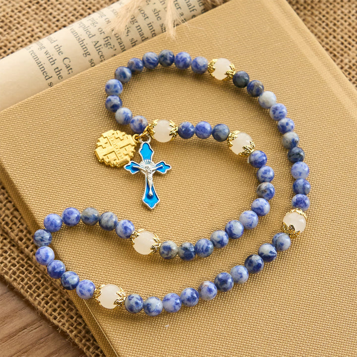 Christianartworkshop Bracelet chapelet artisanal élastique de 4 mm en pierre bleue avec crucifix et croix de Jérusalem - image 5