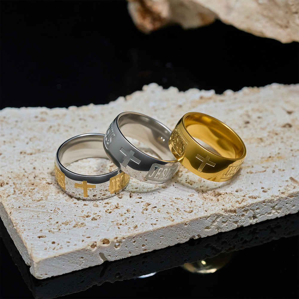 Bague bénie bicolore dorée avec symbole Jésus et croix, Christianartworkshop - image 1