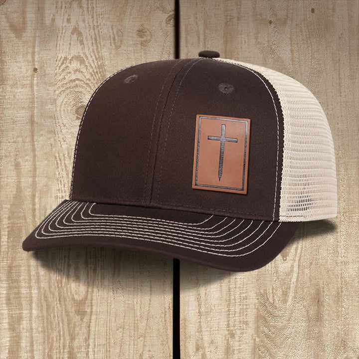 Christianartworkshop Chapeau Faith avec écusson en cuir et croix cloutée « La foi plutôt que la peur » - Brun - image 4