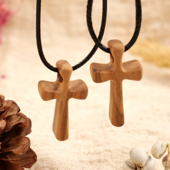 Christianartworkshop Collier pendentif croix en bois : Bijoux de foi chrétienne - Petite taille - image 0