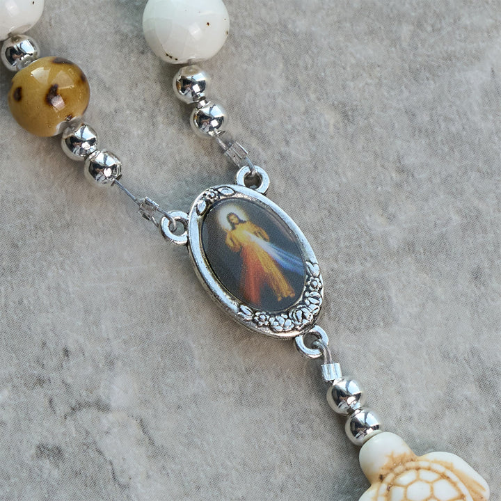Christianartworkshop Tortue de la Divine Protection avec des perles jaune chaud et chapelet animal de la Miséricorde de Notre Seigneur - image 8
