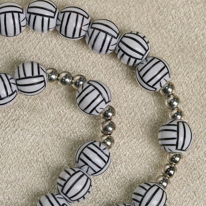 Christianartworkshop Chapelet de prière de volleyball « Victoire en Christ » avec breloque de guitare : Une mélodie de prière - image 7