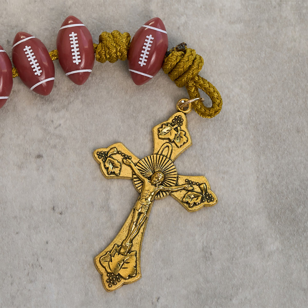 Christianartworkshop Bénédiction du Saint Graal avec un chapelet de football rouge et un cordon doré : Prière pour la force - image 7