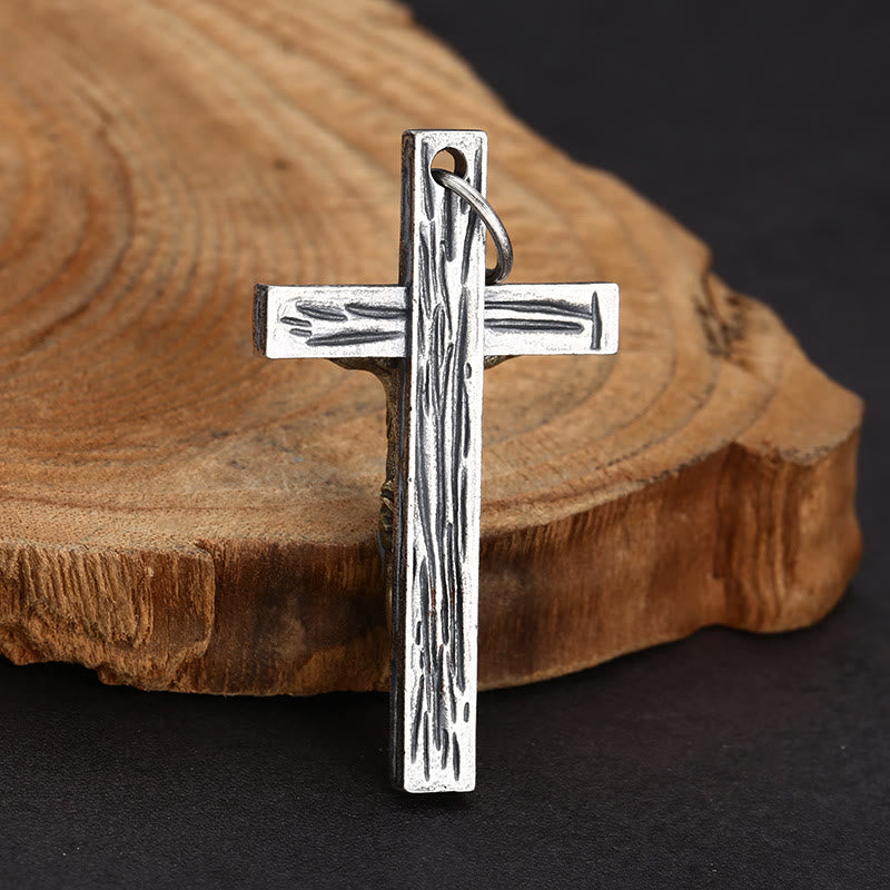 Collier crucifix classique en argent sterling de Christianartworkshop : un symbole de foi pour un lien spirituel quotidien - image 3
