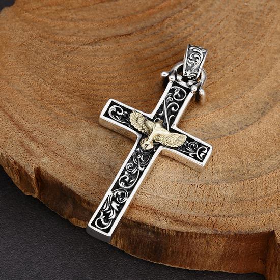 Collier croix en argent sterling finement travaillé avec colombe dorée, signé Christianartworkshop : un mélange exquis de détails et de dévotion - image 2