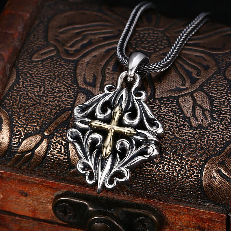 Pendentif ornement croix vintage de Christianartworkshop : un symbole précieux de connexion spirituelle - image 1