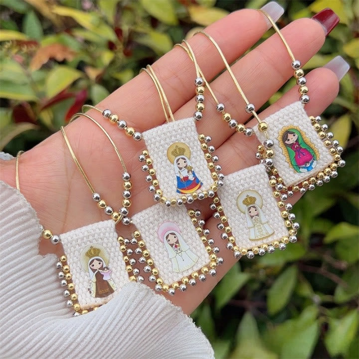 Christianartworkshop Colliers à l'effigie de figures divines mignonnes : un symbole précieux de foi - image 1