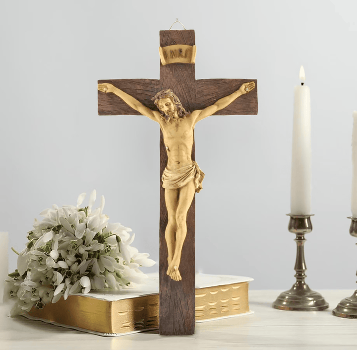 Christianartworkshop INRI - Crucifix en résine inscrite : un profond emblème de vénération - image 3