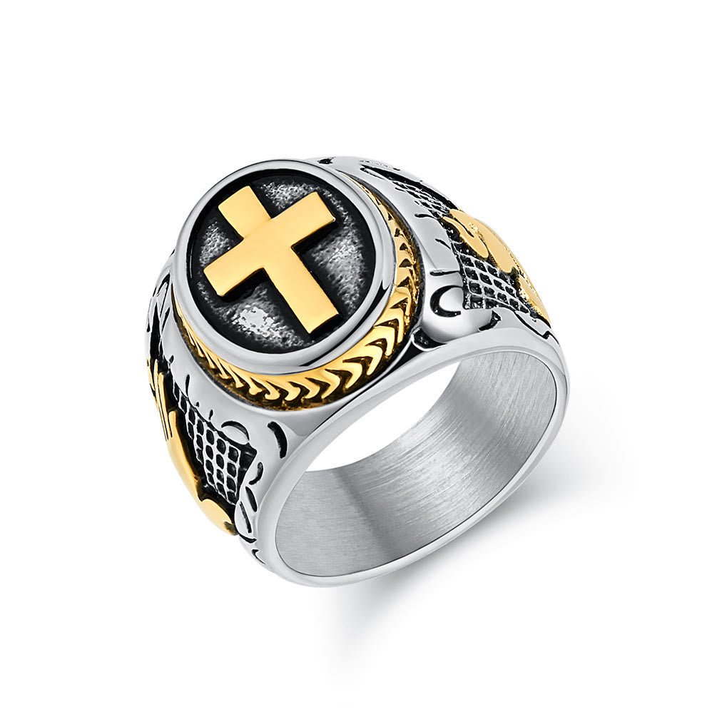 Bague croix métallique Christianartworkshop avec détail de mains jointes en prière : un choix de mode spirituelle - Argent et or - US 13 - image 4