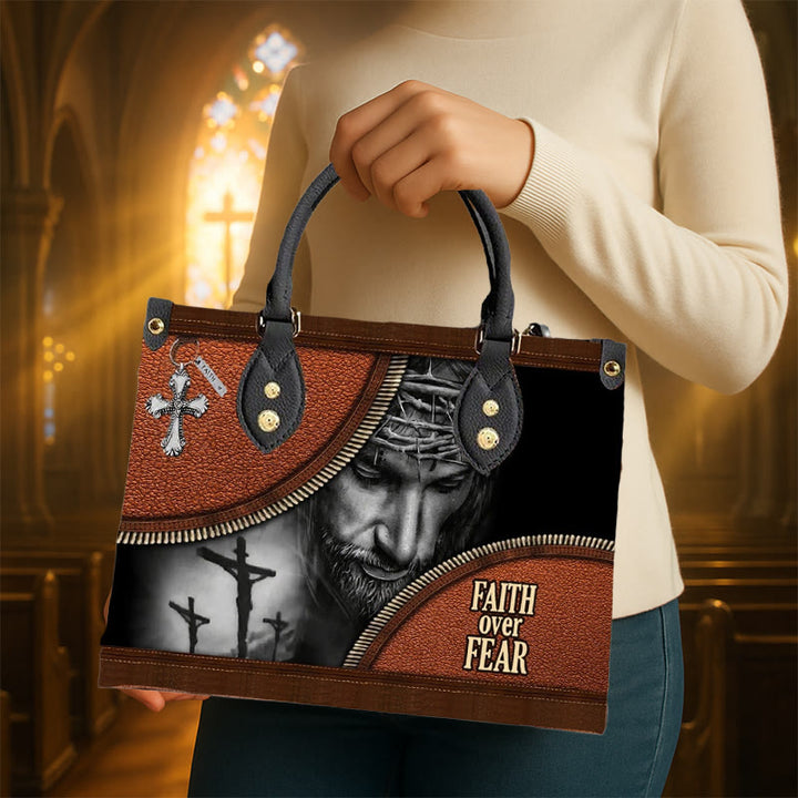 Christianartworkshop Sac à main en cuir à thème Jésus « La foi plutôt que la peur » : Emportez le courage et le Christ avec vous - image 3