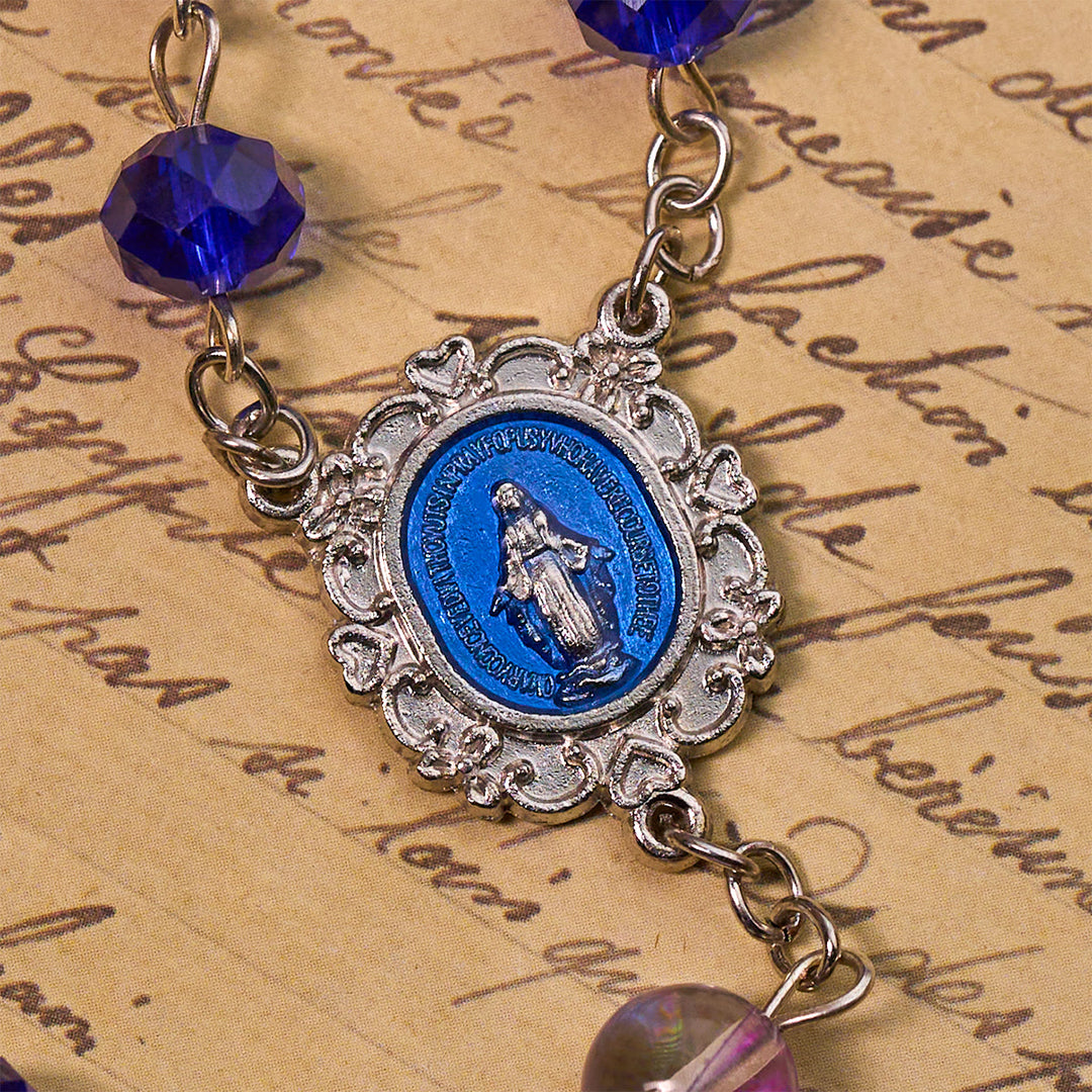 Christianartworkshop Chapelet de prière mystique à perles facettées violettes et bleues avec médaille émaillée de Notre-Dame - image 7