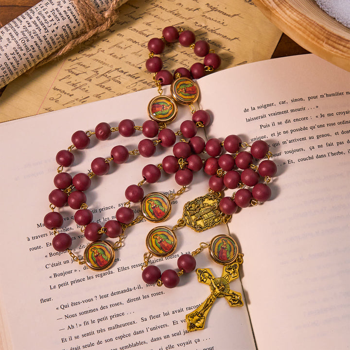 Christianartworkshop Chapelet Notre-Dame de Guadalupe, perles bordeaux élégantes, avec médaille de Fatima - image 3