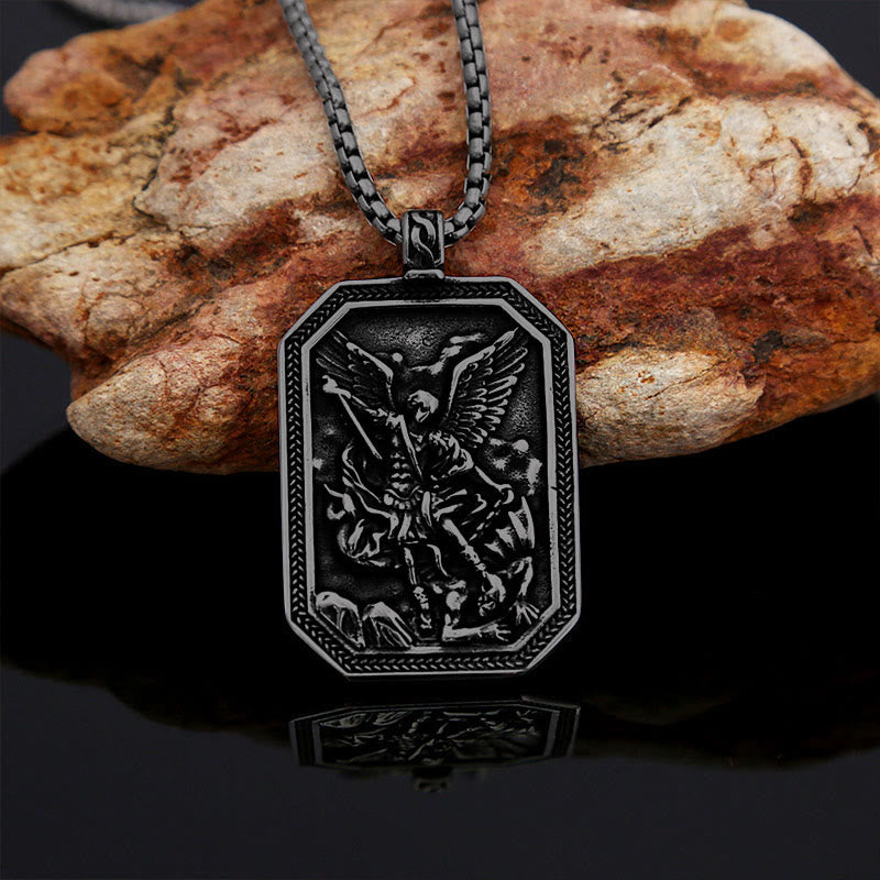 Christianartworkshop Collier pendentif classique en acier inoxydable avec Saint Michel Archange, symbole de protection. - image 21