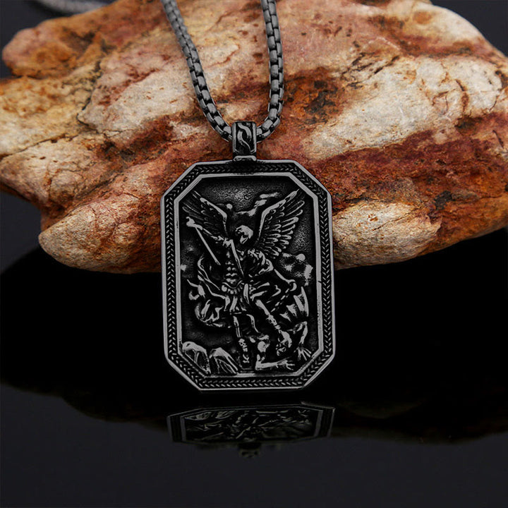Christianartworkshop Collier pendentif classique en acier inoxydable avec Saint Michel Archange, symbole de protection. - image 21