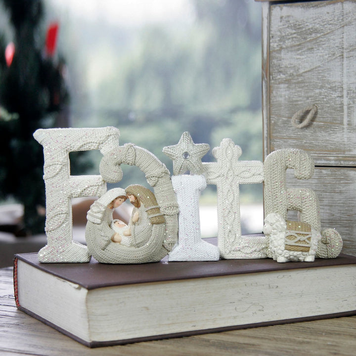 Christianartworkshop Statue décorative de Noël en résine représentant une crèche avec des lettres pailletées beiges - FAITH (minuscules) - image 4