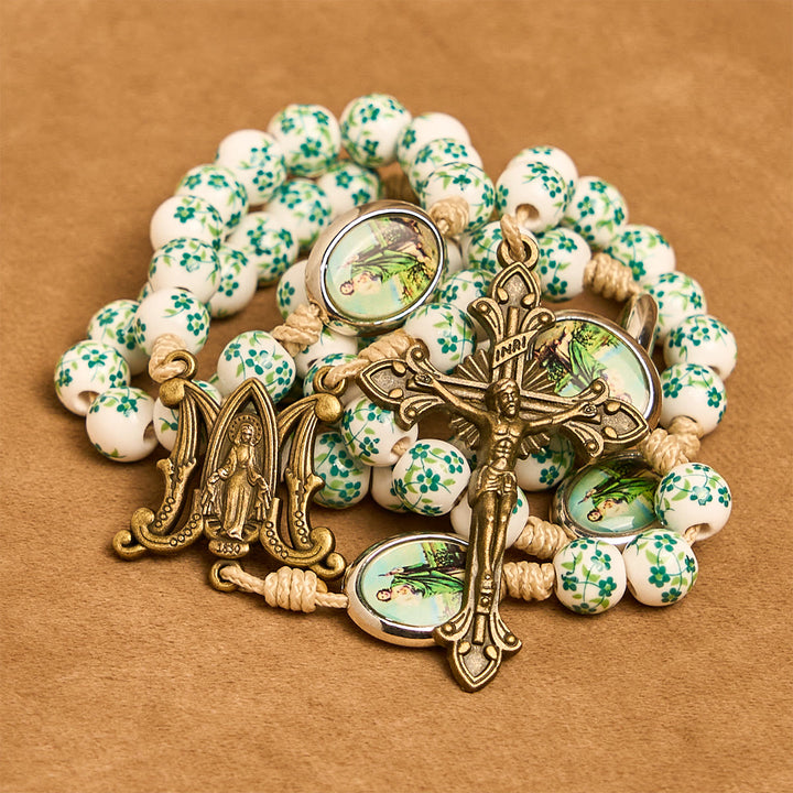 Christianartworkshop Chapelet marial élégant en perles florales vertes avec breloque de saint Jude - Saint Jude et la médaille miraculeuse - image 0