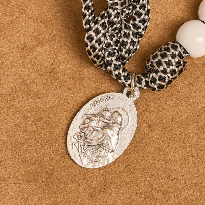 Christianartworkshop Chapelet en cordon de nylon à nœud solide avec médaille de saint Antoine : Raviver l'espoir perdu - image 11