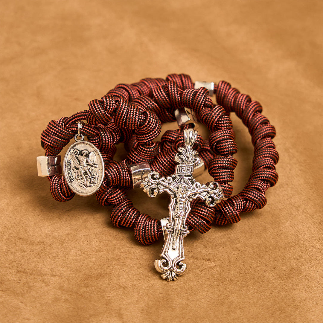 Christianartworkshop Chapelet en paracorde rouge foncé Warrior's Devotion avec saint Michel Archange - image 10