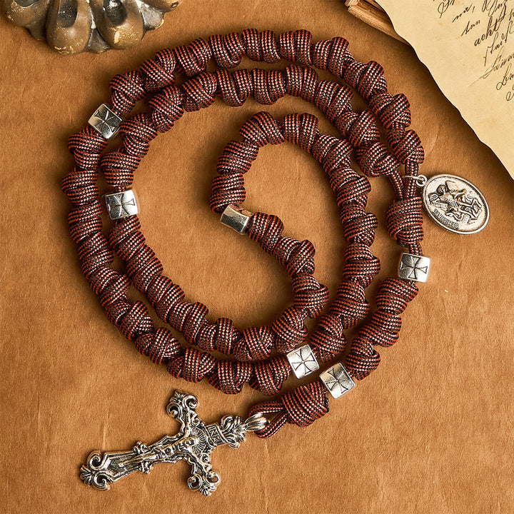 Christianartworkshop Chapelet en paracorde rouge foncé Warrior's Devotion avec saint Michel Archange - image 4