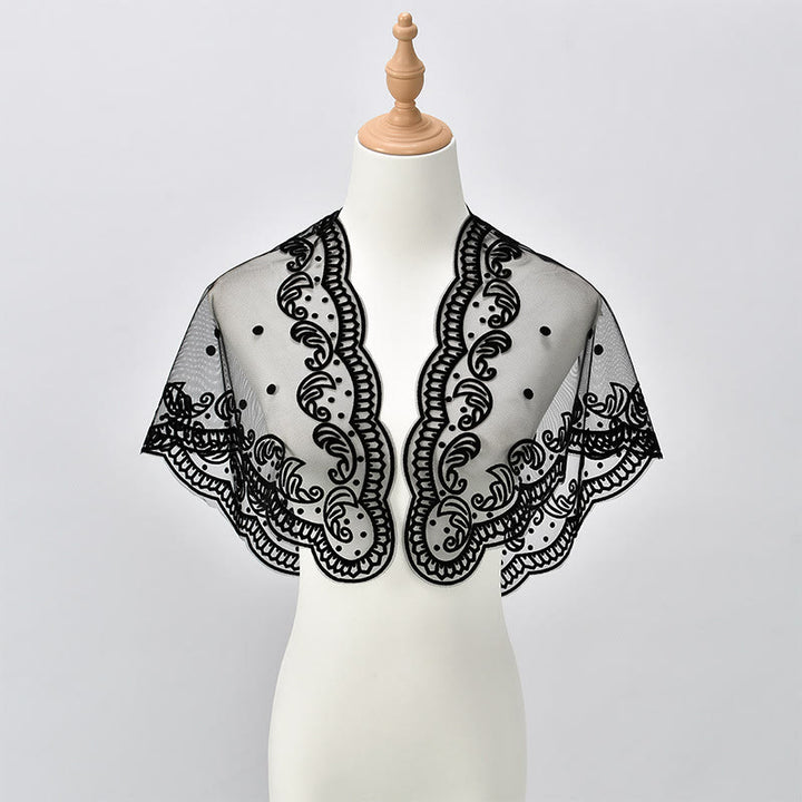 Christianartworkshop Voile de chapelle en dentelle noire et blanche orné de broderies de la Vierge Marie et de Jérusalem - image 2